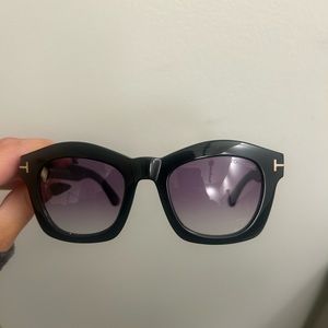 Never worn Tom Ford Greta Sunglasses